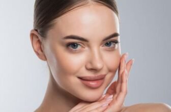 8 Incredible Benefits of Coconut Oil for Healthy Skin & Hair